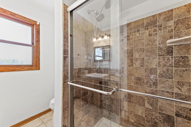 14040 W Glendale AVENUE, Brookfield, WI 53005