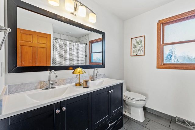 14040 W Glendale AVENUE, Brookfield, WI 53005