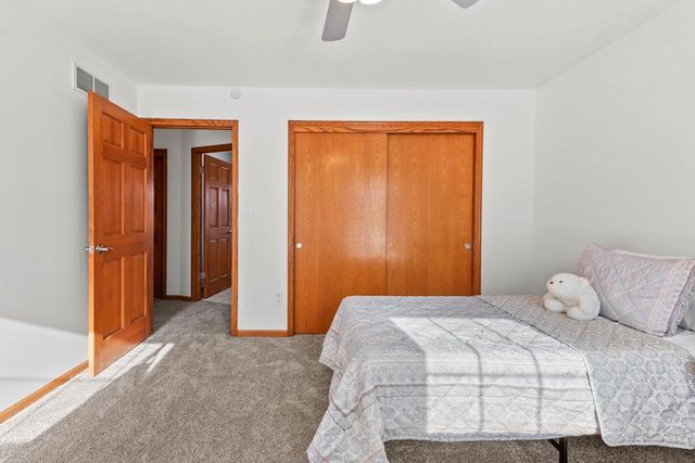 14040 W Glendale AVENUE, Brookfield, WI 53005