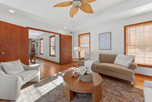 14040 W Glendale AVENUE, Brookfield, WI 53005