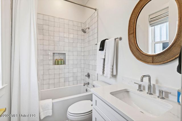 26460 W Beach Boulevard, Pass Christian, MS 39571