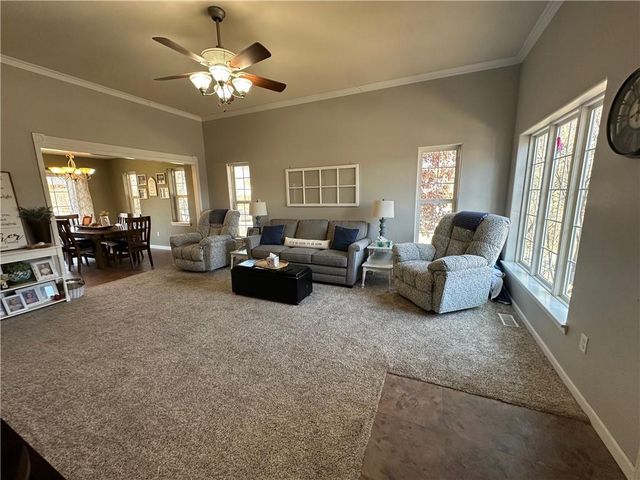 126 Memory Lane, Maryville, MO 64468