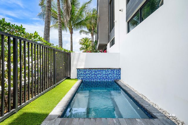 11505 Old Ocean Boulevard, Boynton Beach, FL 33435
