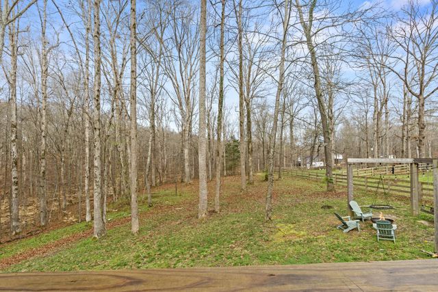 1073 Split Rail Cir, Kingston Springs, TN 37082