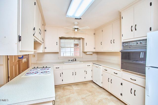 2108 Edgewood Avenue, Burlington, NC 27215