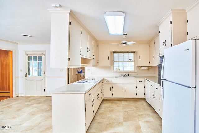 2108 Edgewood Avenue, Burlington, NC 27215