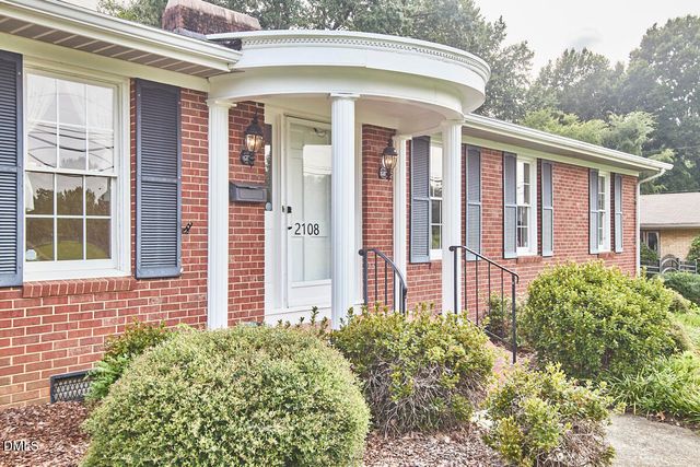 2108 Edgewood Avenue, Burlington, NC 27215