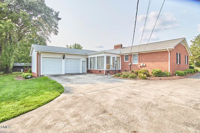 2108 Edgewood Avenue, Burlington, NC 27215