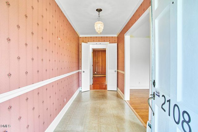 2108 Edgewood Avenue, Burlington, NC 27215