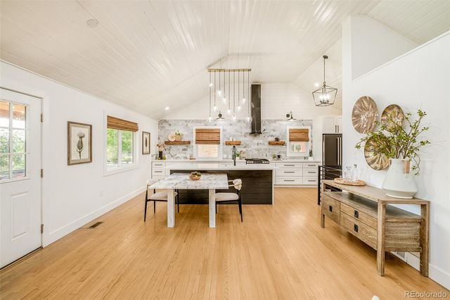 2990 S Sherman Street, Englewood, CO 80113