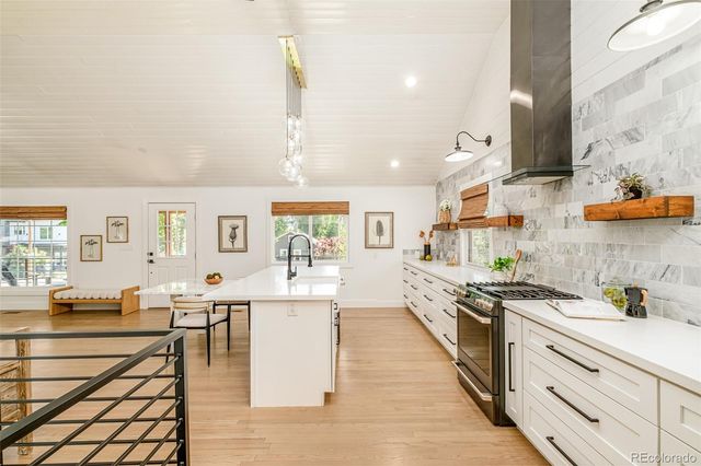 2990 S Sherman Street, Englewood, CO 80113