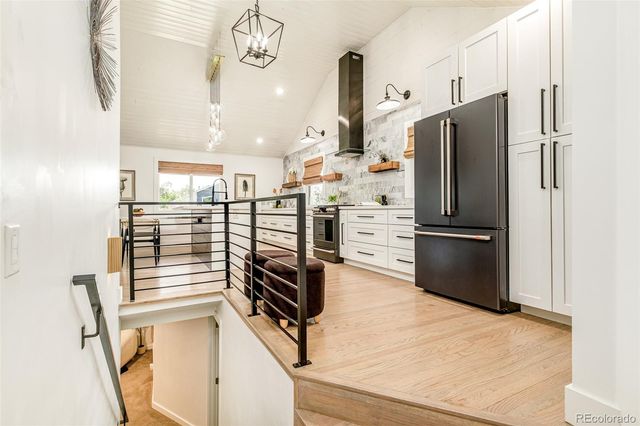 2990 S Sherman Street, Englewood, CO 80113