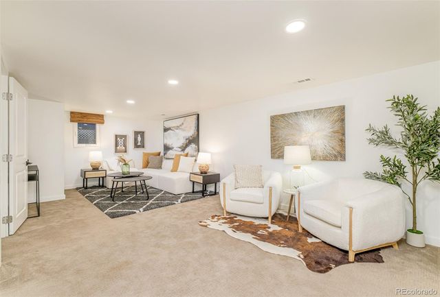 2990 S Sherman Street, Englewood, CO 80113