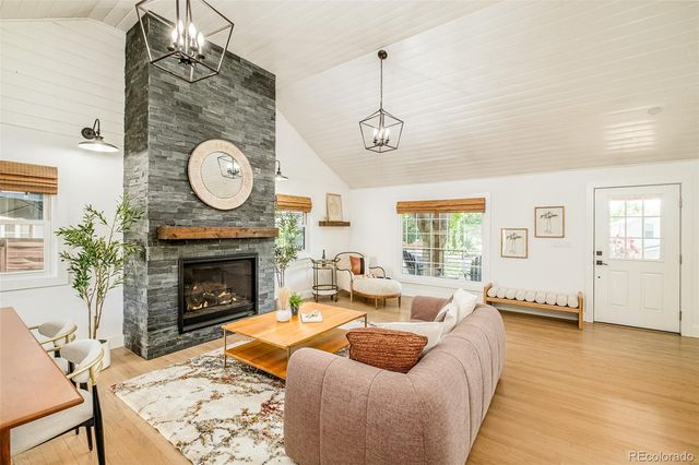 2990 S Sherman Street, Englewood, CO 80113
