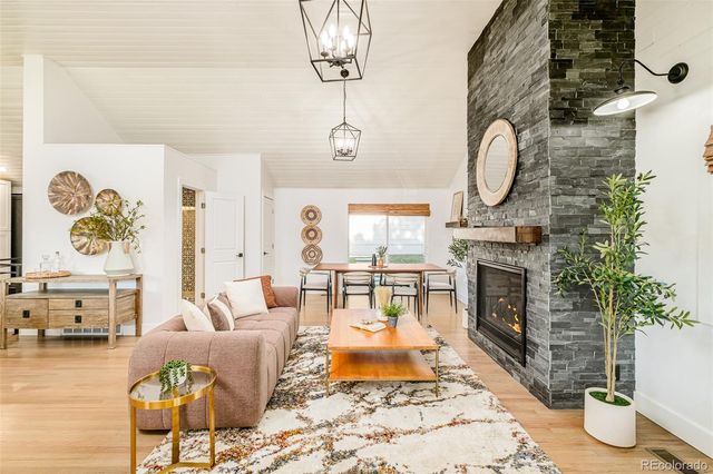 2990 S Sherman Street, Englewood, CO 80113