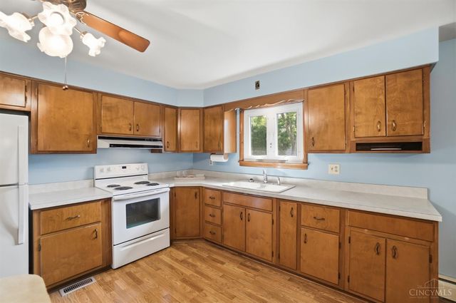 10 Nancy Lane, Hamilton, OH 45013