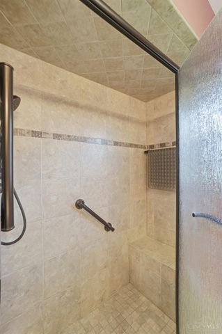 10 Nancy Lane, Hamilton, OH 45013