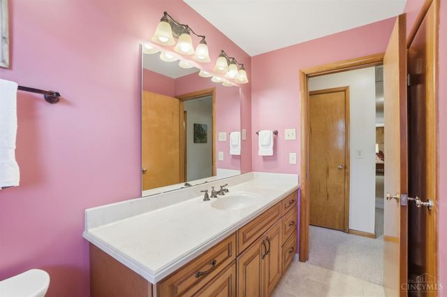 10 Nancy Lane, Hamilton, OH 45013