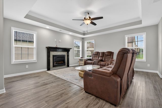 1489 Citadel DR, Clarksville, TN 37042