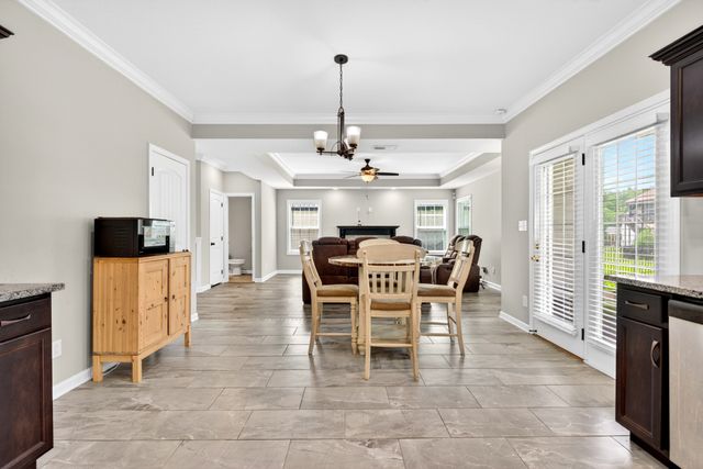 1489 Citadel DR, Clarksville, TN 37042