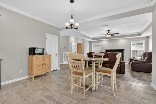 1489 Citadel DR, Clarksville, TN 37042