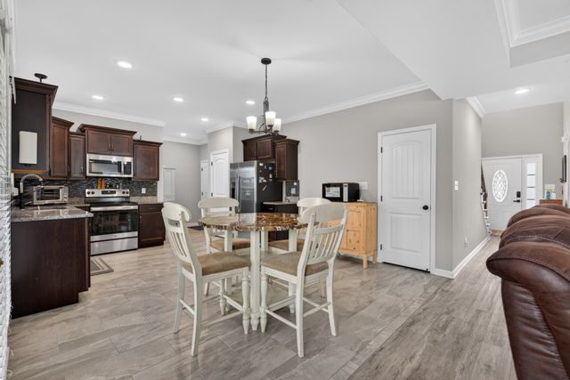 1489 Citadel DR, Clarksville, TN 37042