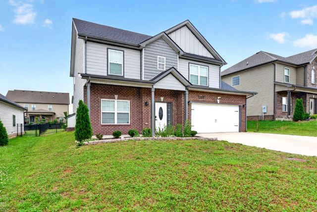 1489 Citadel DR, Clarksville, TN 37042