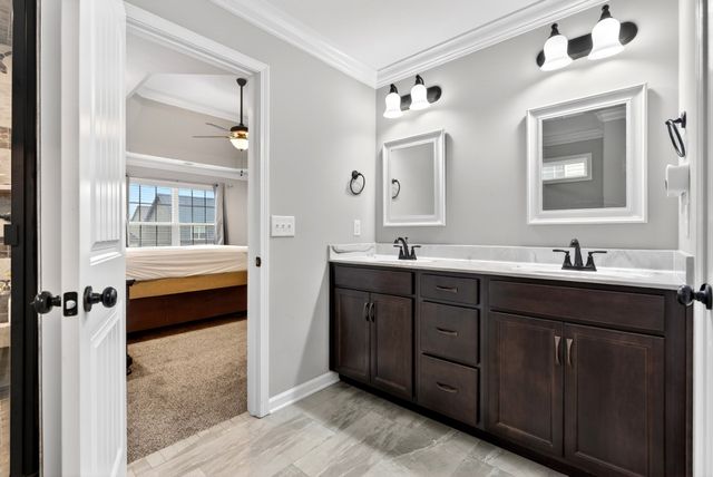 1489 Citadel DR, Clarksville, TN 37042