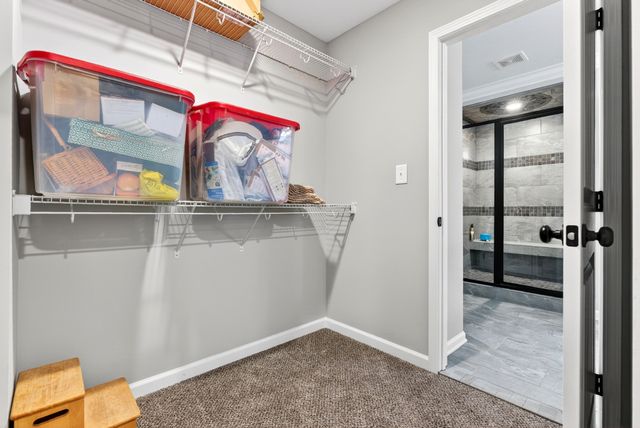 1489 Citadel DR, Clarksville, TN 37042
