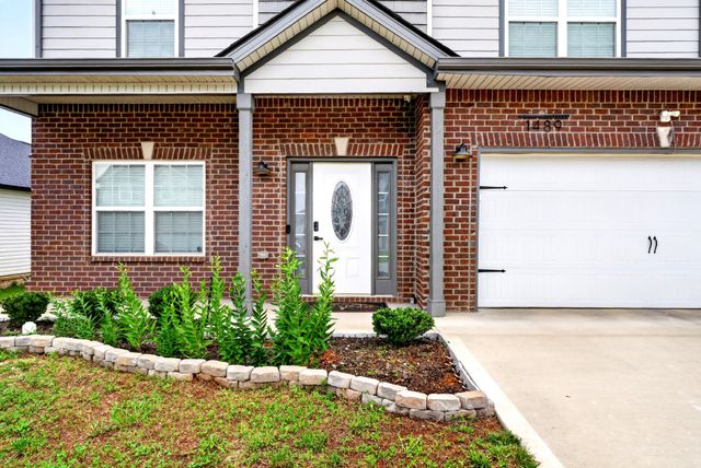 1489 Citadel DR, Clarksville, TN 37042