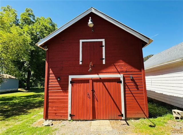 9 Castle Street, Vernon, NY 13421