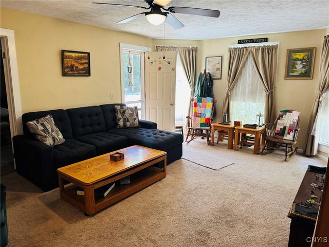 9 Castle Street, Vernon, NY 13421