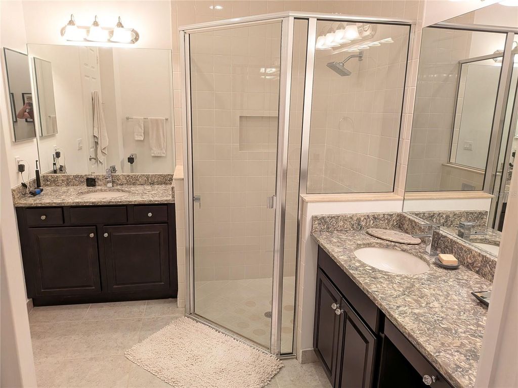 Image 9 of property listing at 12048 FIVE WATERS CIRCLE NA, Fort Myers, FL 33913