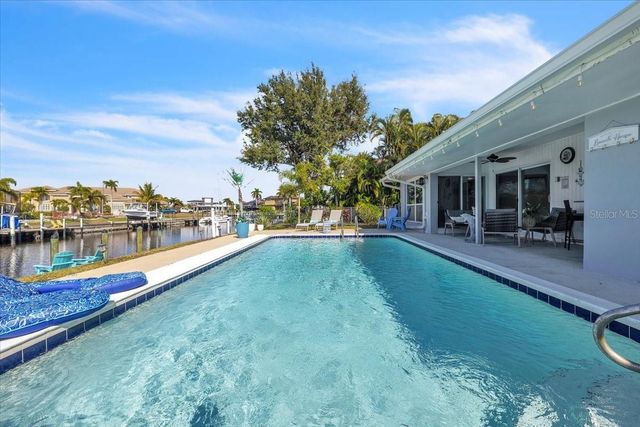 2424 ROSA LANE, Punta Gorda, FL 33950