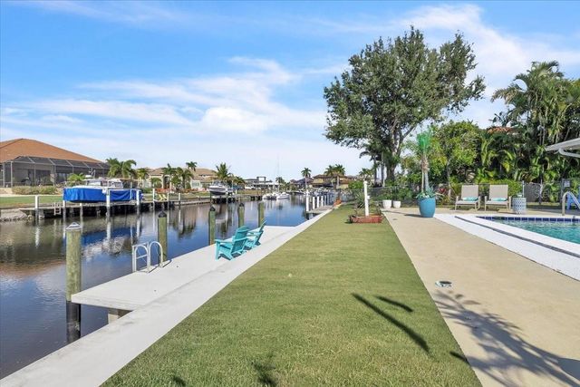 2424 ROSA LANE, Punta Gorda, FL 33950