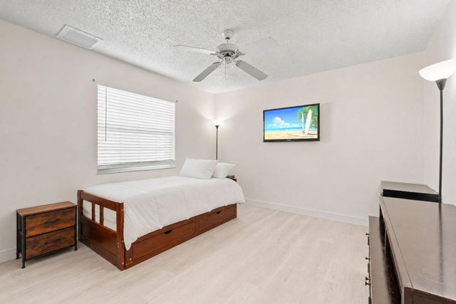 1202 SE Mcfarlane, Port St. Lucie, FL 34952