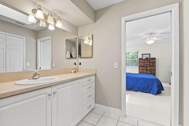 1202 SE Mcfarlane, Port St. Lucie, FL 34952