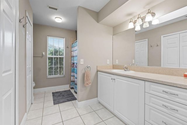 1202 SE Mcfarlane, Port St. Lucie, FL 34952