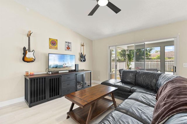 1202 SE Mcfarlane, Port St. Lucie, FL 34952