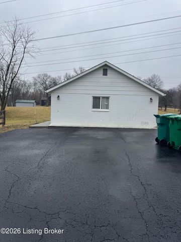 3807 Blanton Ln, Louisville, KY 40216