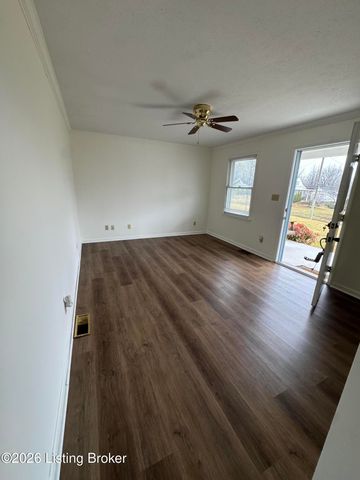 3807 Blanton Ln, Louisville, KY 40216