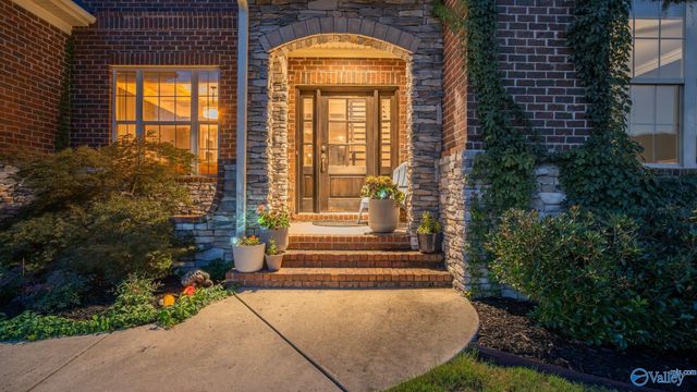 6906 Ridge Pointe Drive SE, Owens Cross Roads, AL 35763