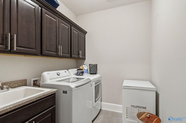 6906 Ridge Pointe Drive SE, Owens Cross Roads, AL 35763