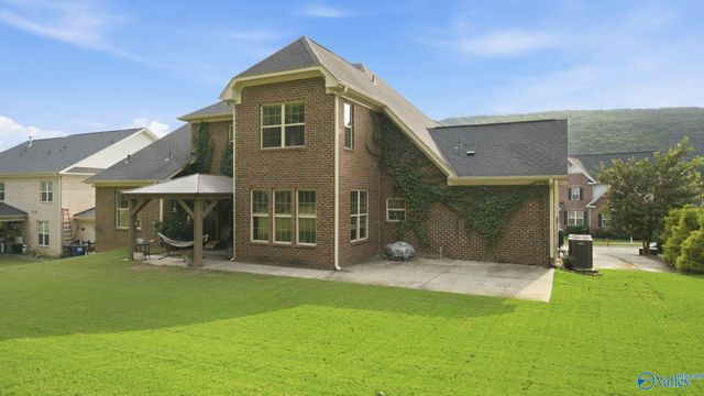 6906 Ridge Pointe Drive SE, Owens Cross Roads, AL 35763
