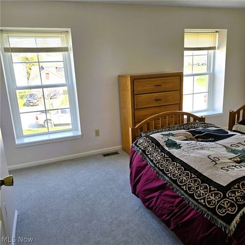 9898 Lakeview Circle, Strongsville, OH 44136