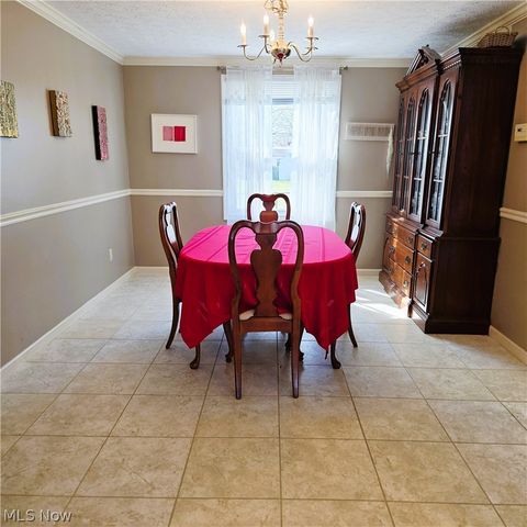 9898 Lakeview Circle, Strongsville, OH 44136