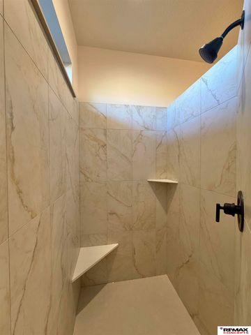 2125 S 95 Street, Lincoln, NE 68520