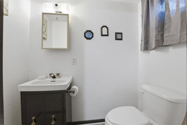 216 S Shrank Avenue, Independence, MO 64056