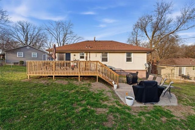 216 S Shrank Avenue, Independence, MO 64056