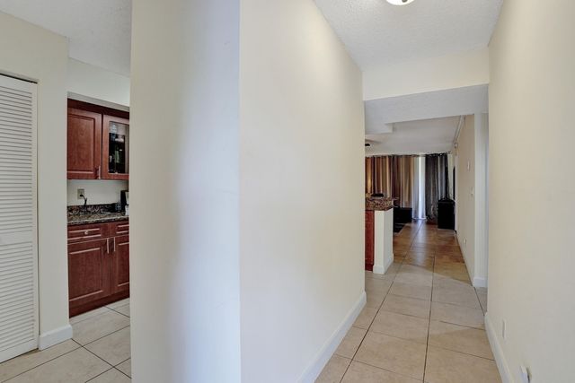 8266 NW 24th Street, Coral Springs, FL 33065